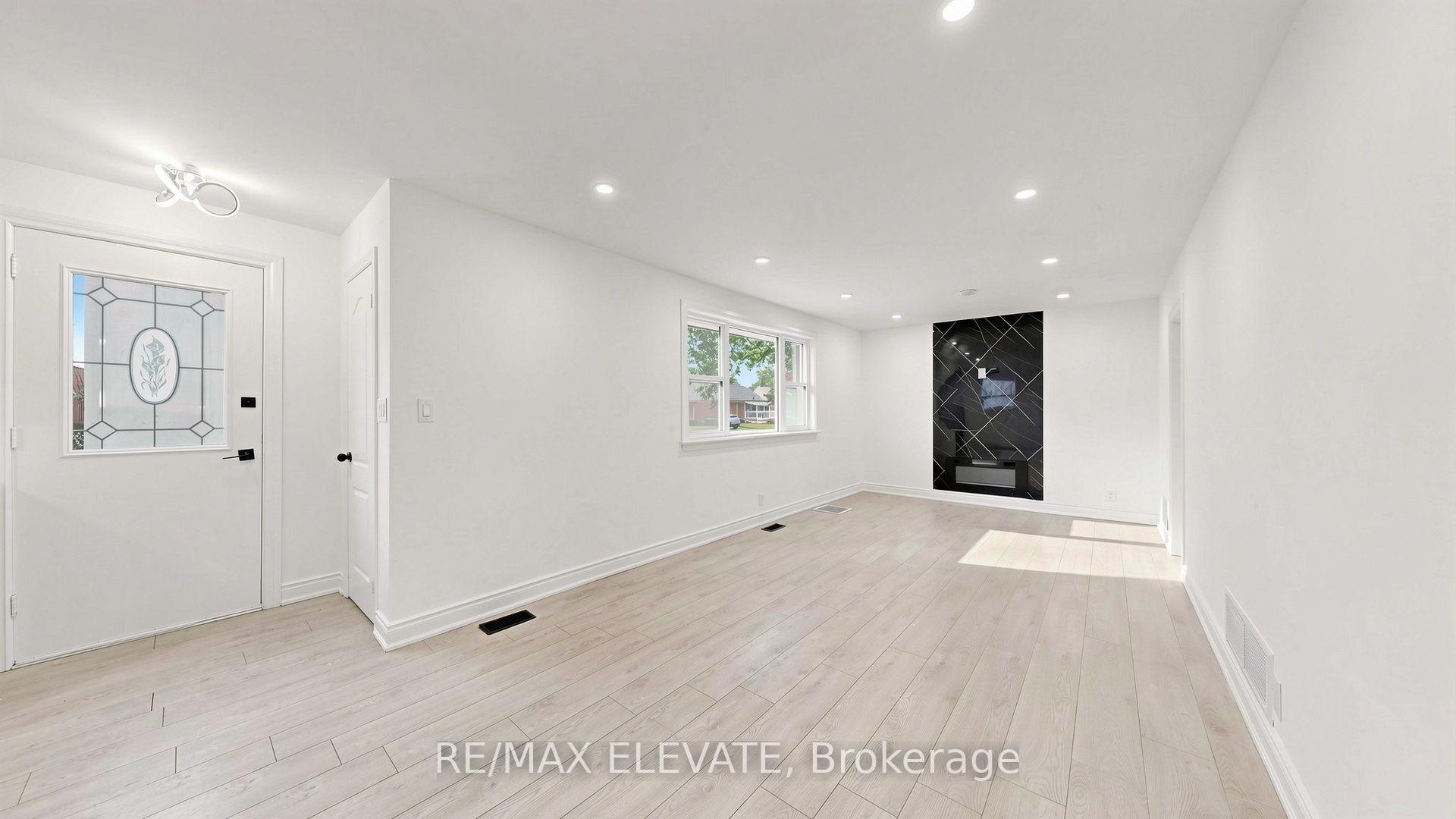Photo 5 of 81 Admiral Road, Ajax, South East — HOMEH