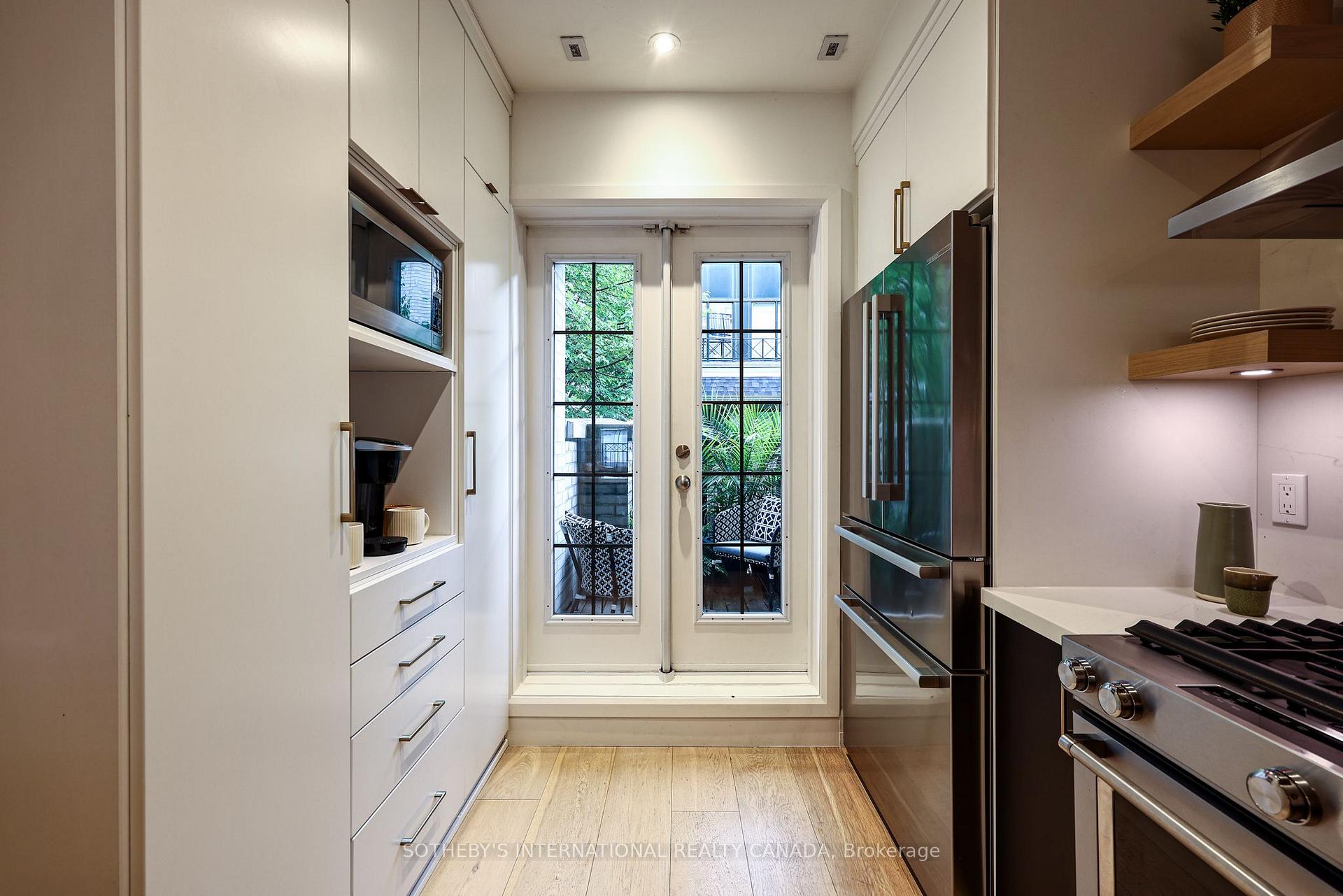 Photo 6 of Unit 21, 1 Baxter Street, Toronto, Rosedale-Moore Park — HOMEH