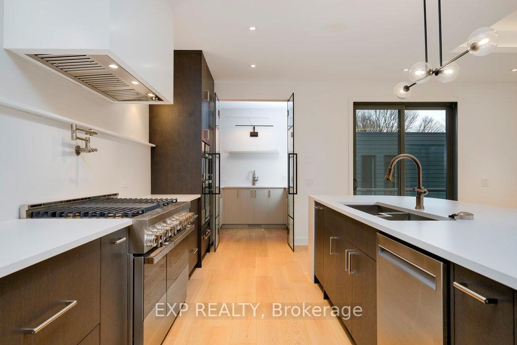 Photo 6 of 26 Clovelly Road W, Ottawa, Rothwell Heights — HOMEH