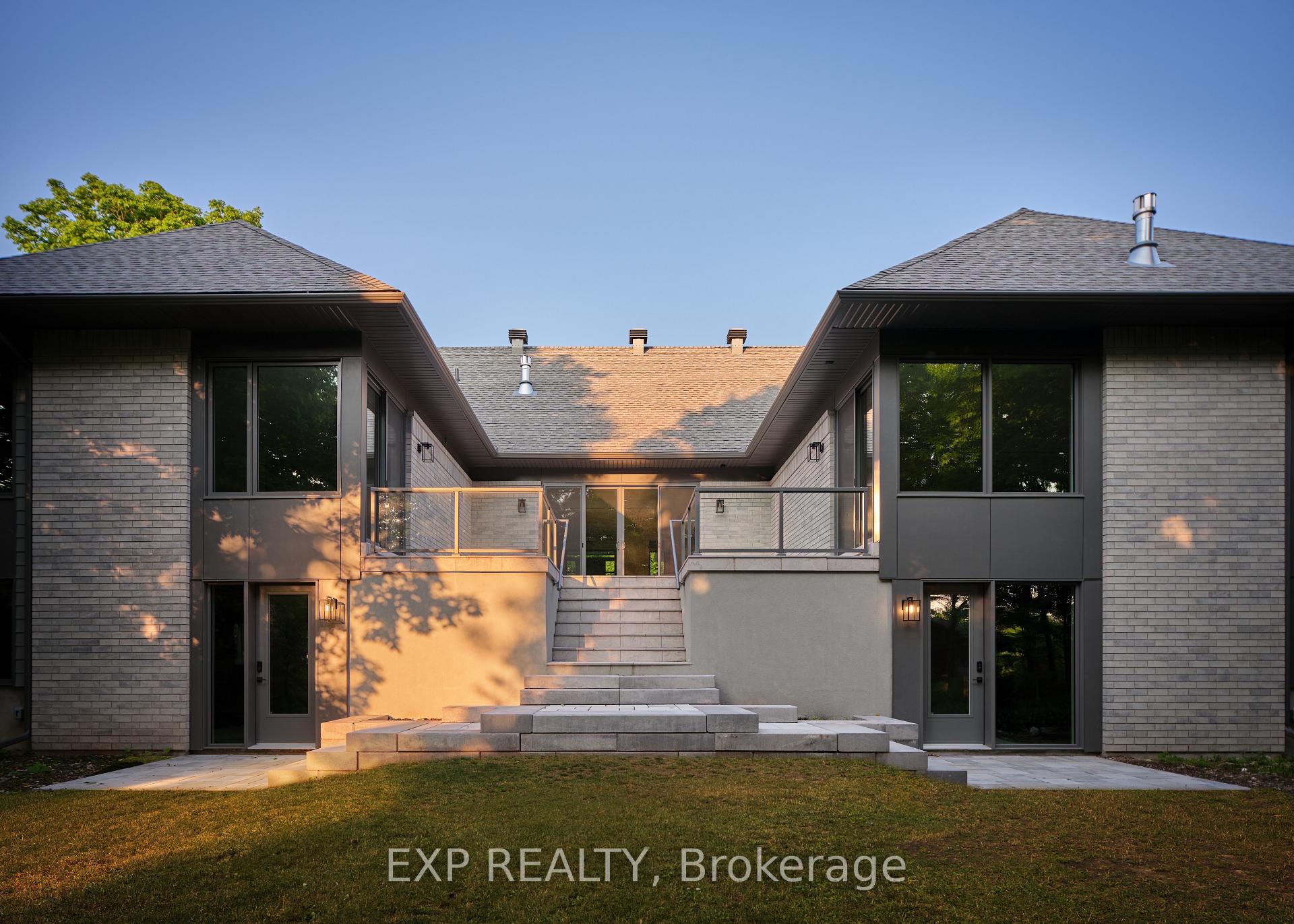 Photo 14 of 26 Clovelly Road W, Ottawa, Rothwell Heights — HOMEH