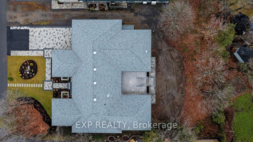 Photo 15 of 26 Clovelly Road W, Ottawa, Rothwell Heights — HOMEH