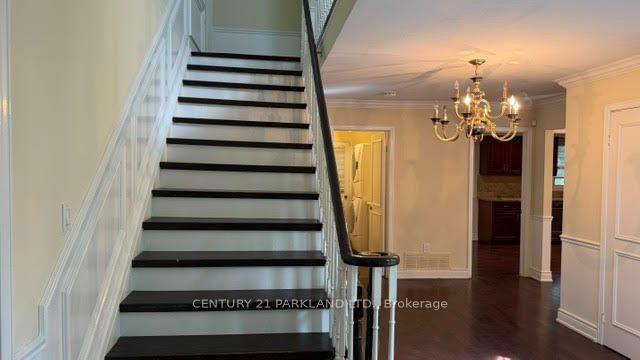 Photo 6 of 28 Pinnacle Road, North York, St. Andrew-Windfields — HOMEH