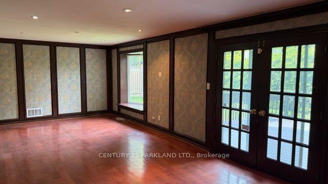 Photo 15 of 28 Pinnacle Road, North York, St. Andrew-Windfields — HOMEH