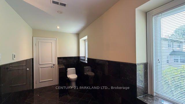 Photo 25 of 28 Pinnacle Road, North York, St. Andrew-Windfields — HOMEH