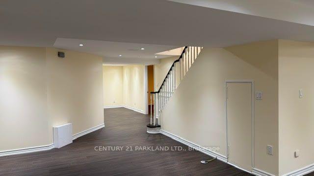 Photo 37 of 28 Pinnacle Road, North York, St. Andrew-Windfields — HOMEH