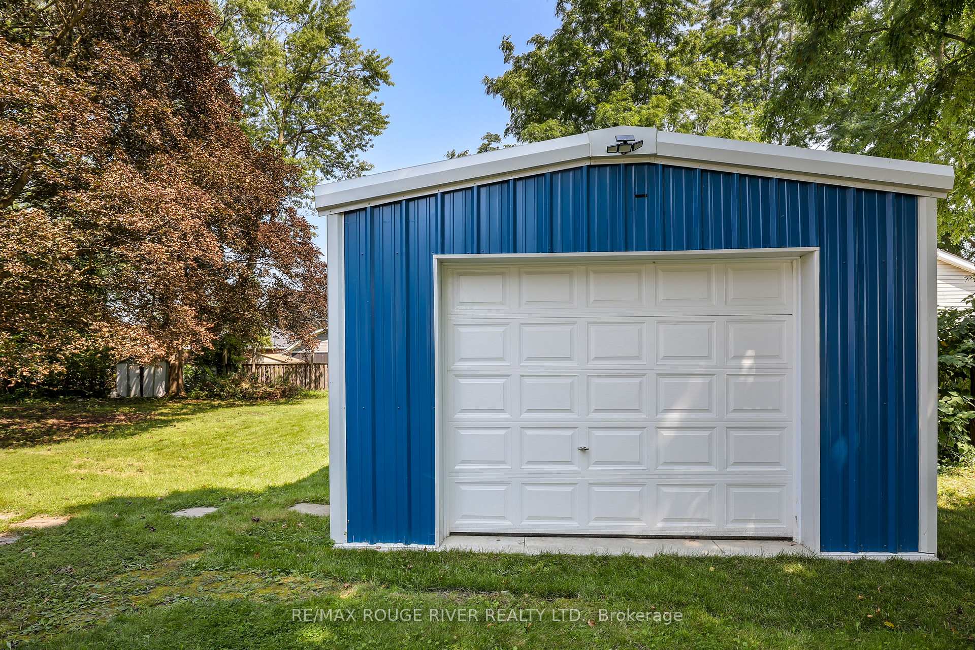 Photo 36 of 109 Elgin Street, Clarington, Bowmanville — HOMEH