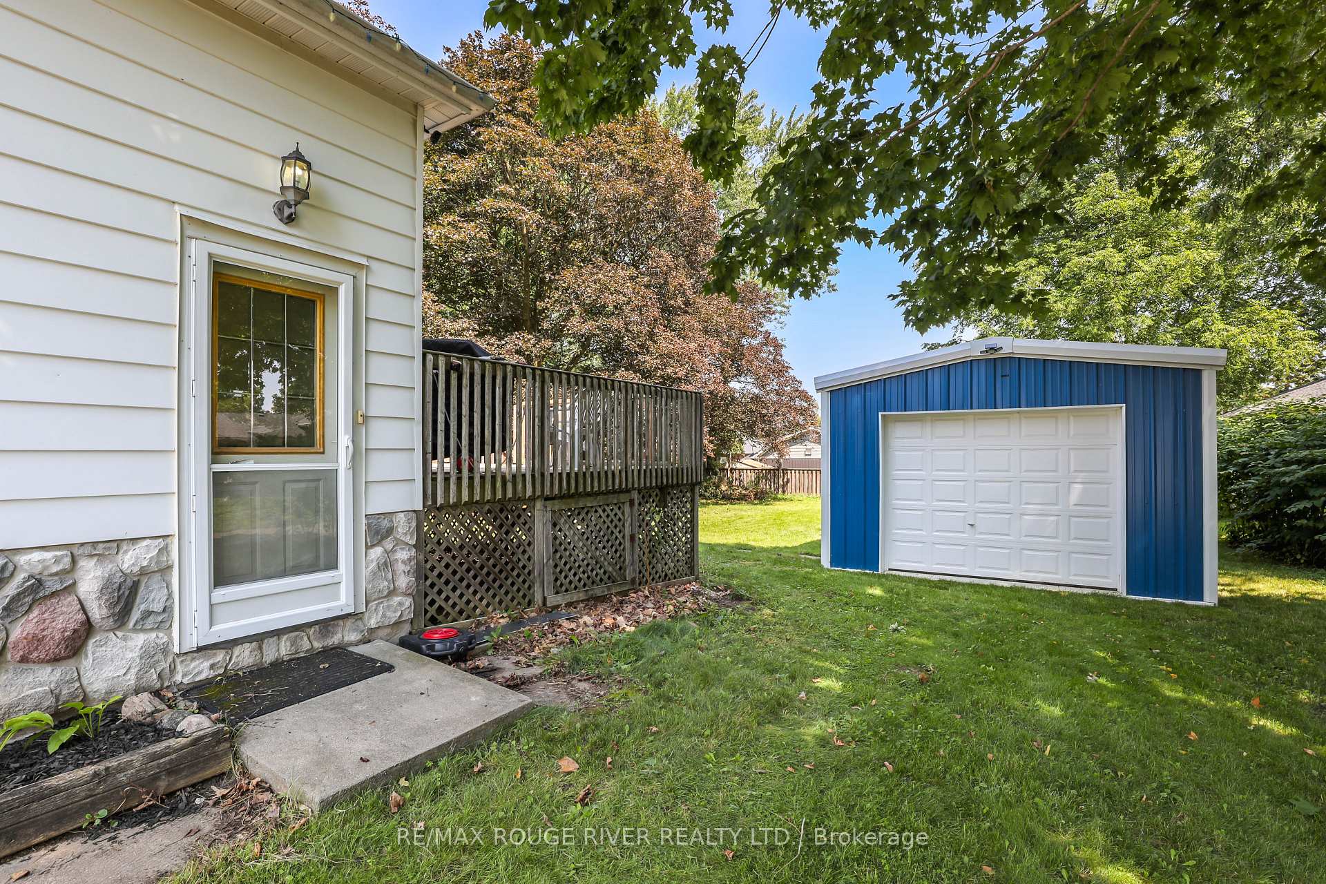 Photo 37 of 109 Elgin Street, Clarington, Bowmanville — HOMEH