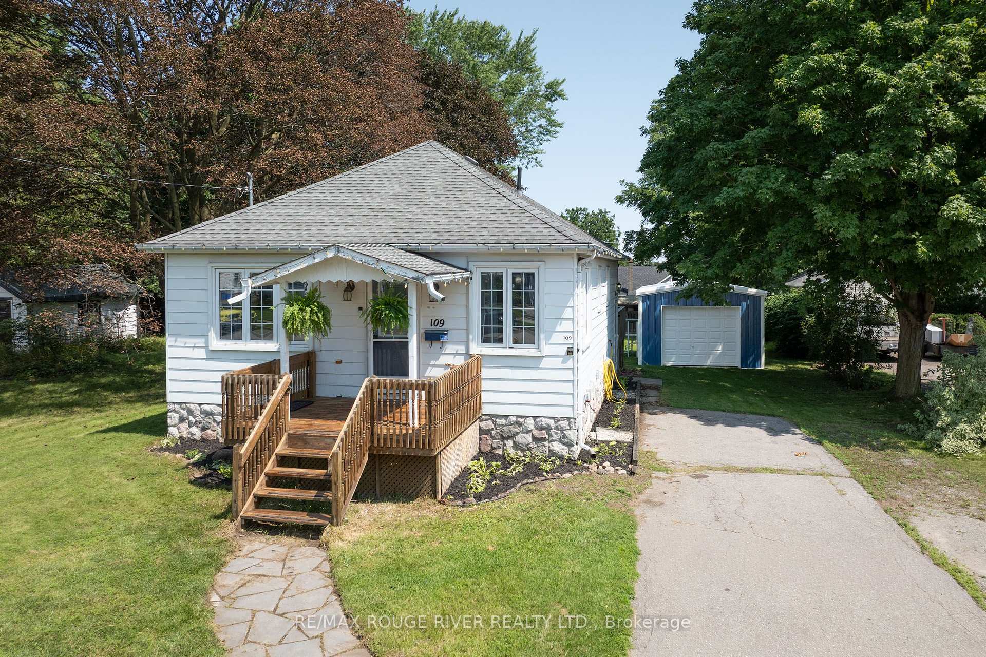 Photo 40 of 109 Elgin Street, Clarington, Bowmanville — HOMEH