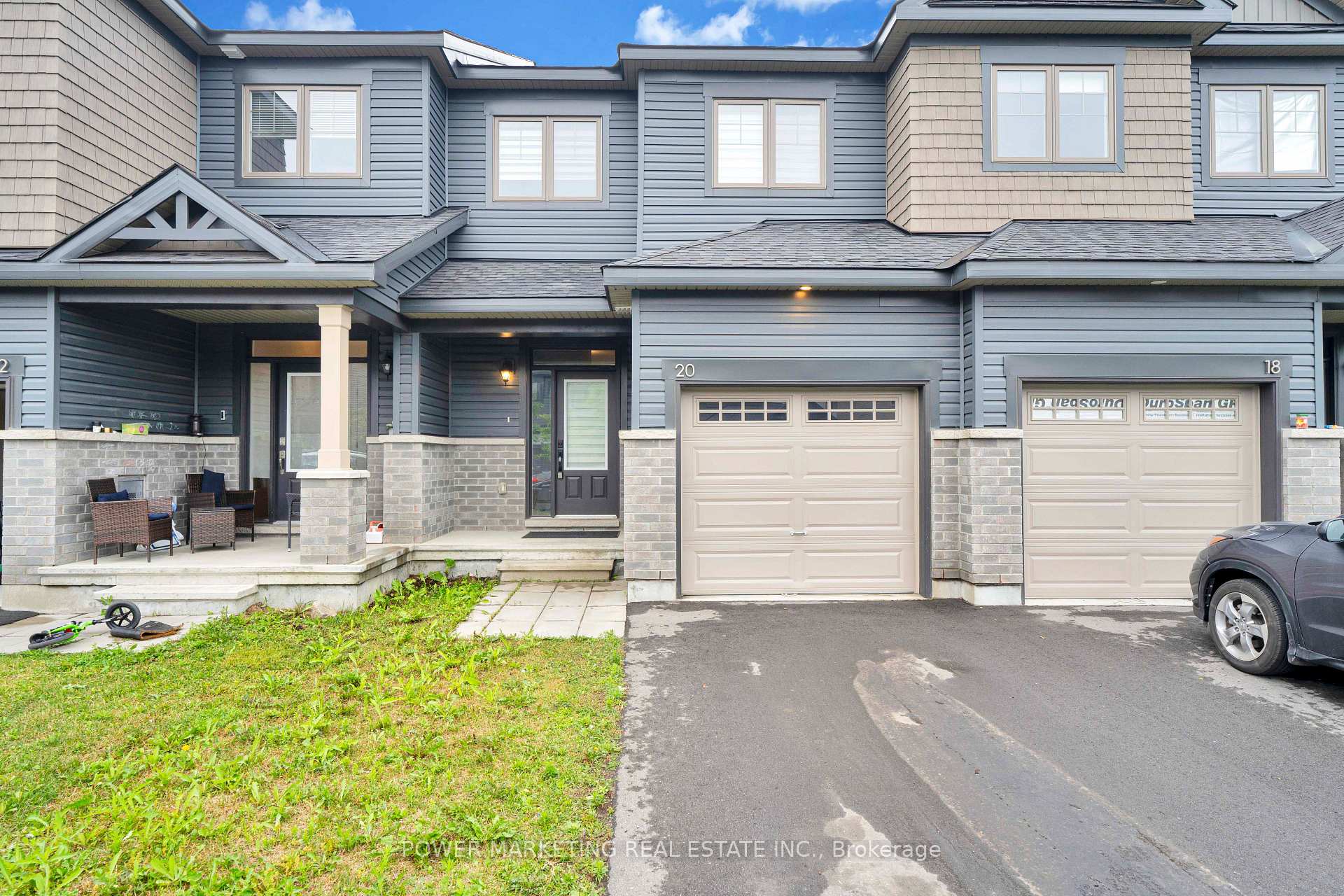 Photo 2 of 20 Atop Lane, Ottawa, Riverside South/Gloucester Glen — HOMEH