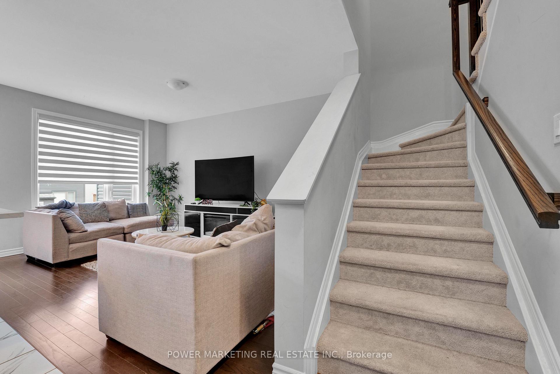 Photo 8 of 20 Atop Lane, Ottawa, Riverside South/Gloucester Glen — HOMEH