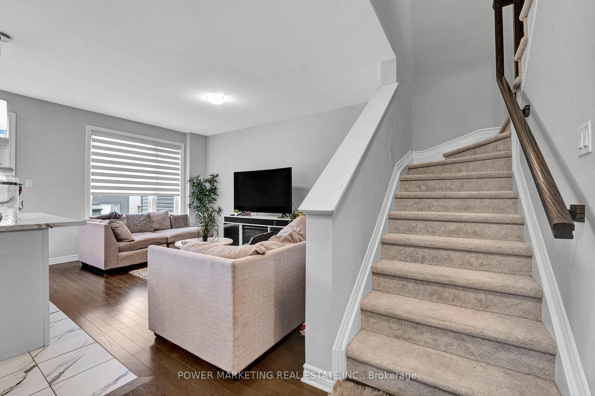 Photo 16 of 20 Atop Lane, Ottawa, Riverside South/Gloucester Glen — HOMEH
