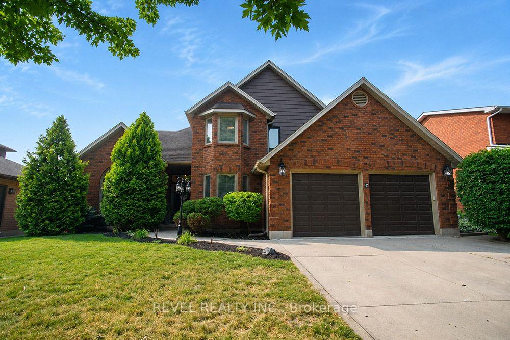Photo 2 of 7 Cooper Court, Brantford, Empire South — HOMEH