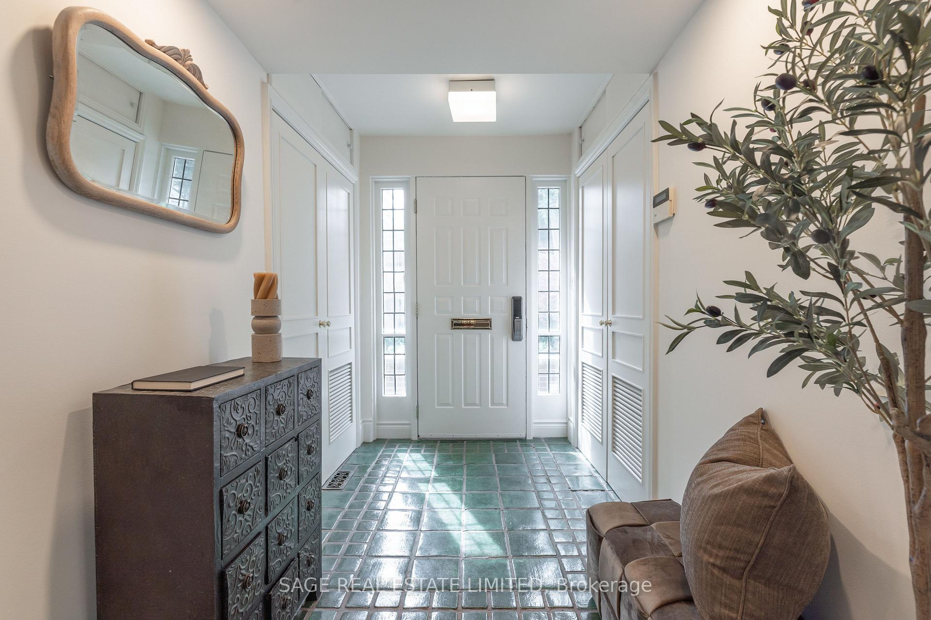 Photo 2 of 43 Oriole Road, Toronto, Yonge-St. Clair — HOMEH