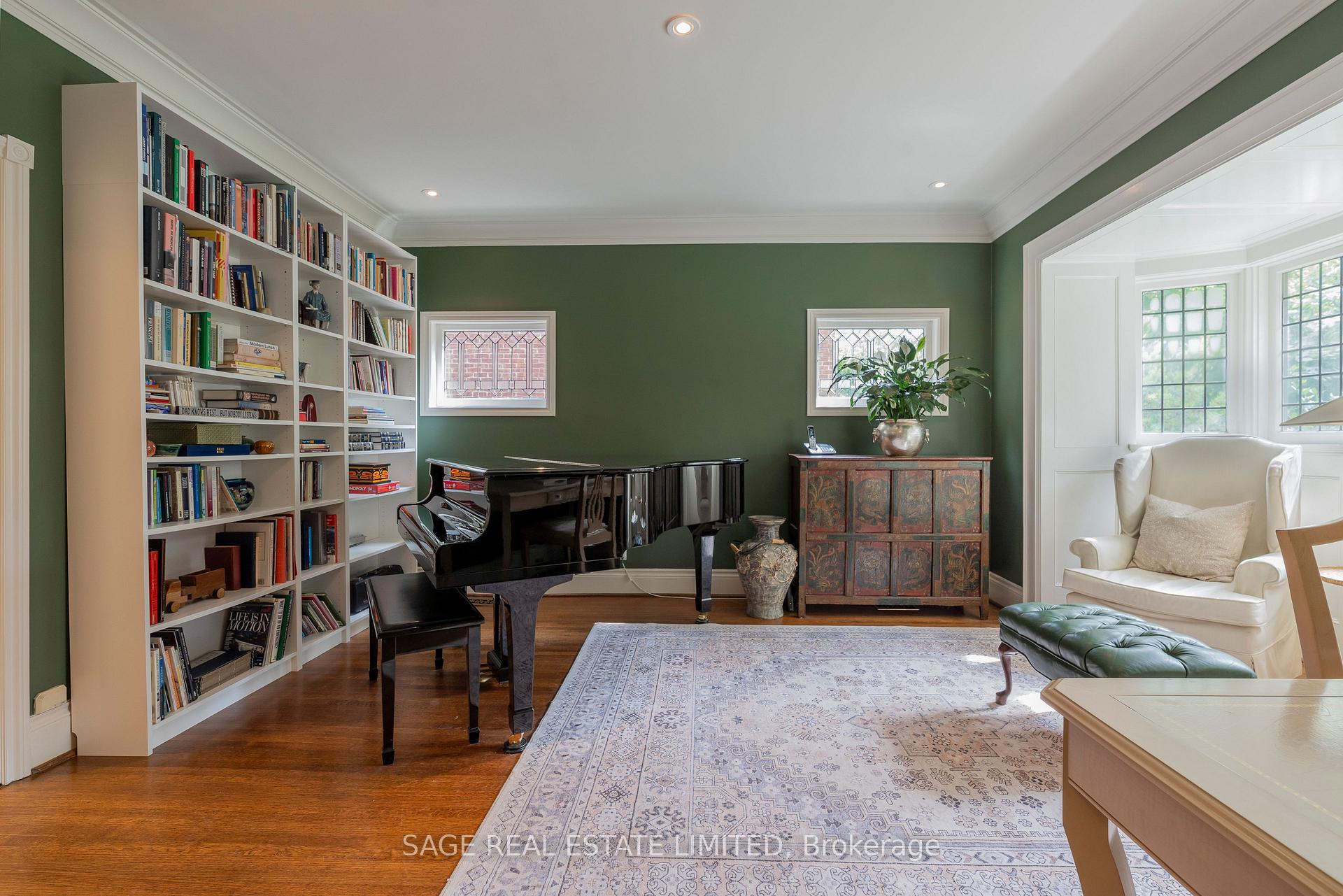 Photo 14 of 43 Oriole Road, Toronto, Yonge-St. Clair — HOMEH