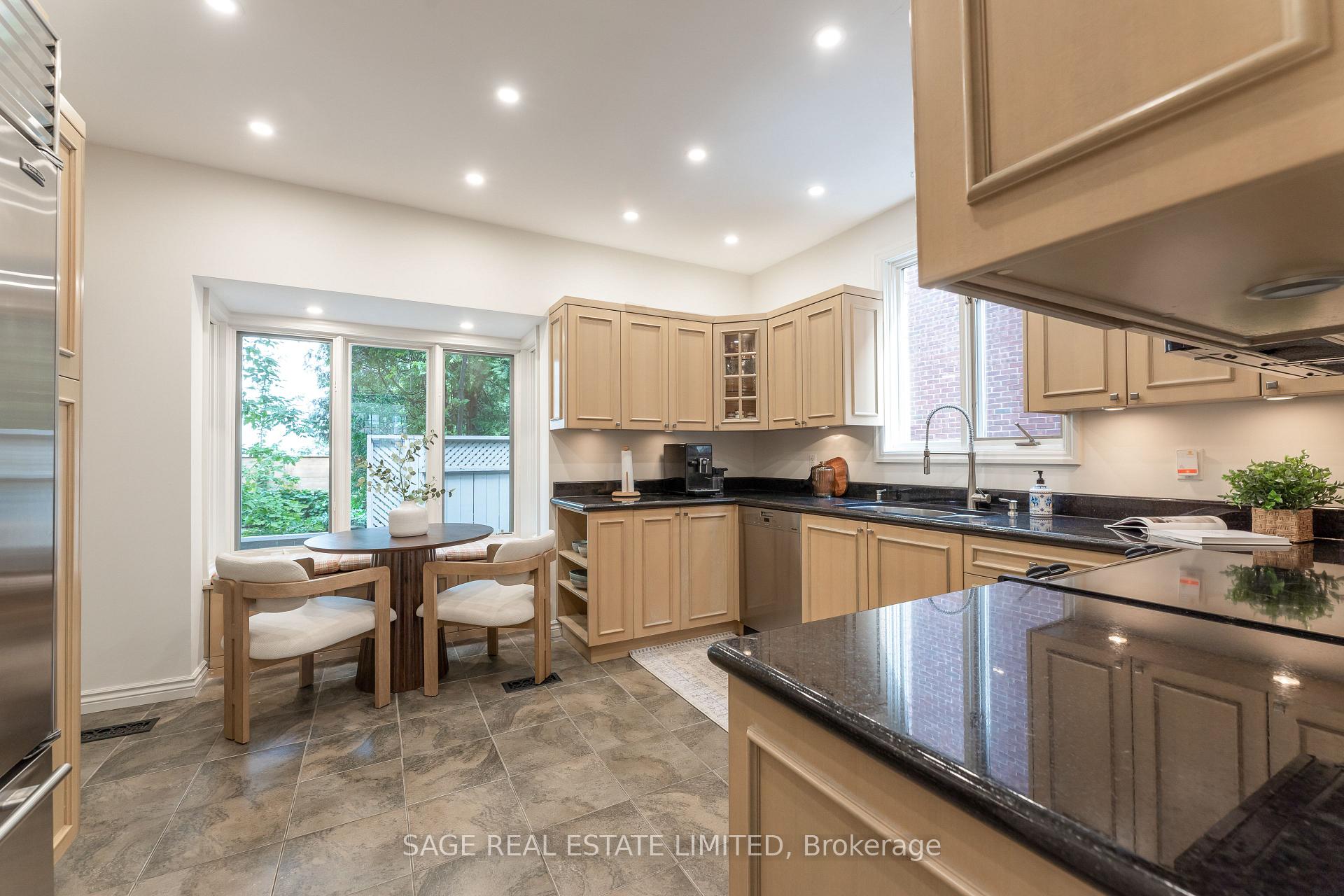 Photo 18 of 43 Oriole Road, Toronto, Yonge-St. Clair — HOMEH