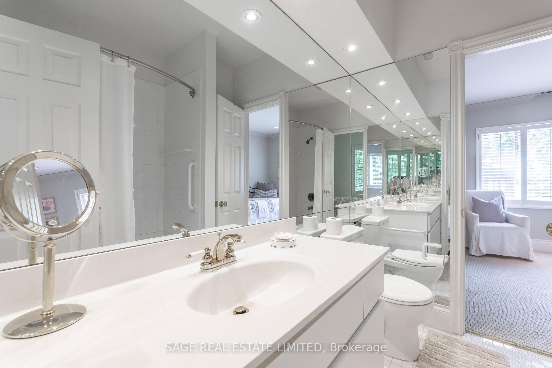 Photo 31 of 43 Oriole Road, Toronto, Yonge-St. Clair — HOMEH