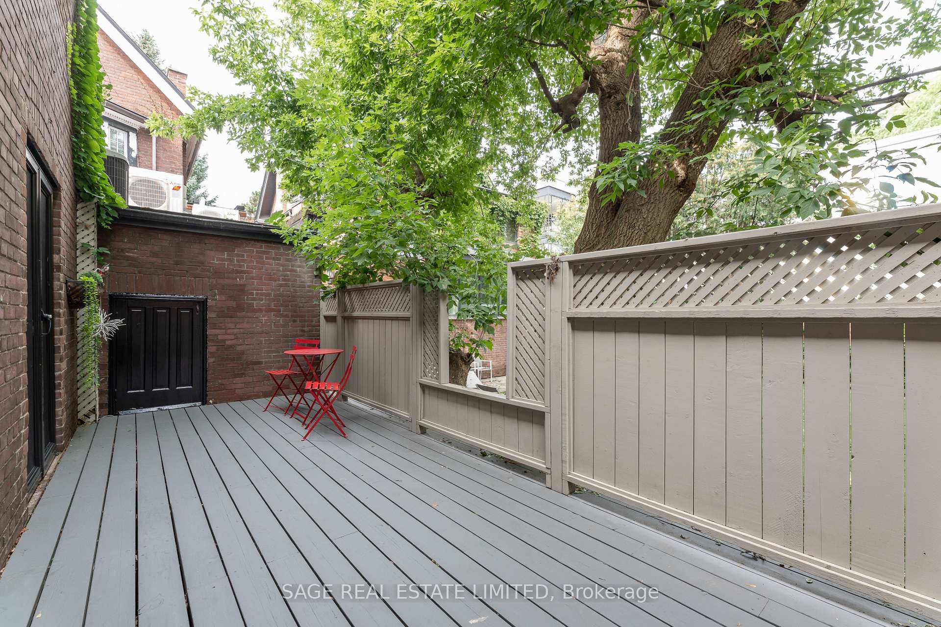Photo 45 of 43 Oriole Road, Toronto, Yonge-St. Clair — HOMEH
