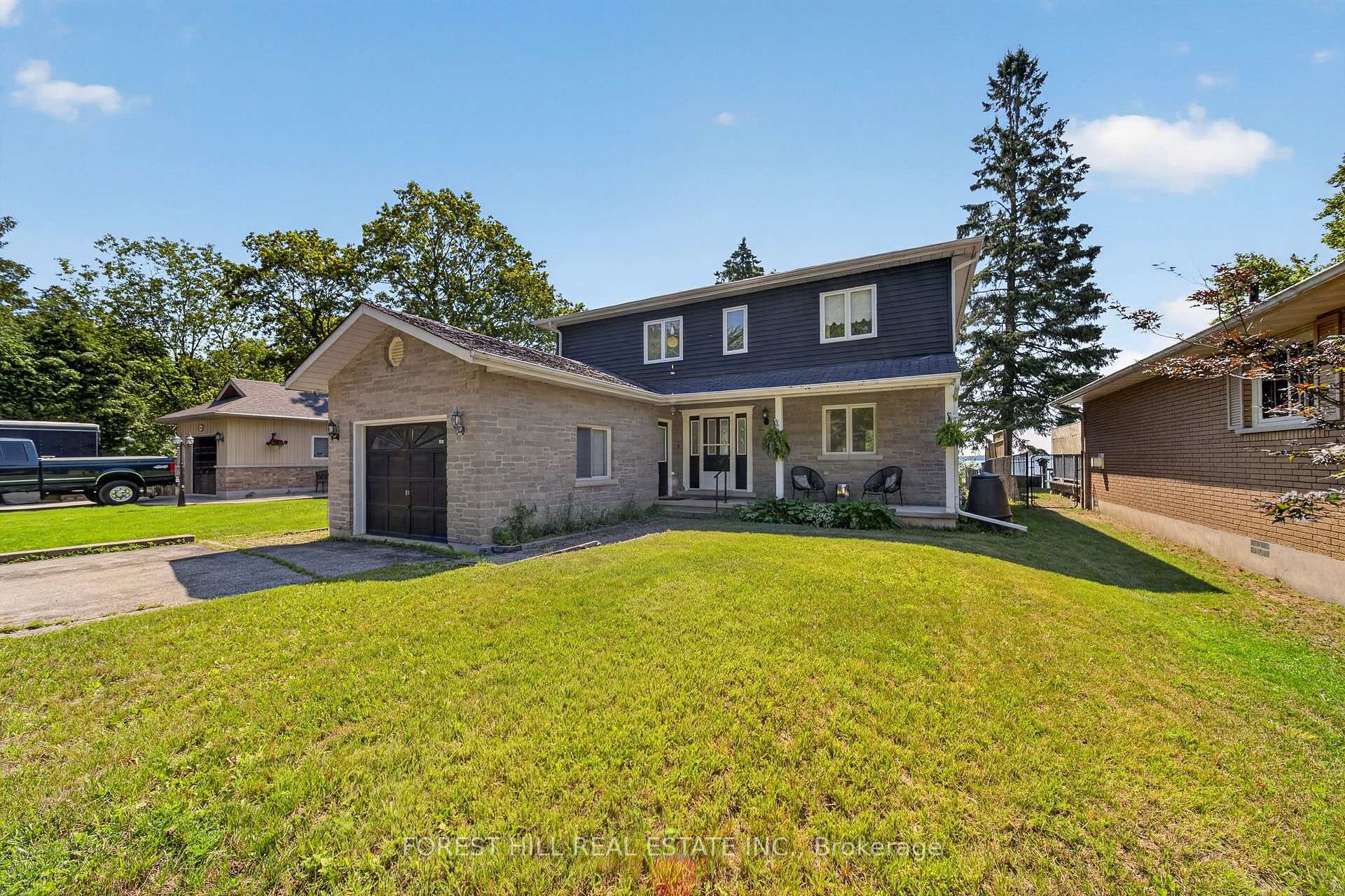 Photo 2 of 2999 Lakeside Drive, Severn, Washago — HOMEH