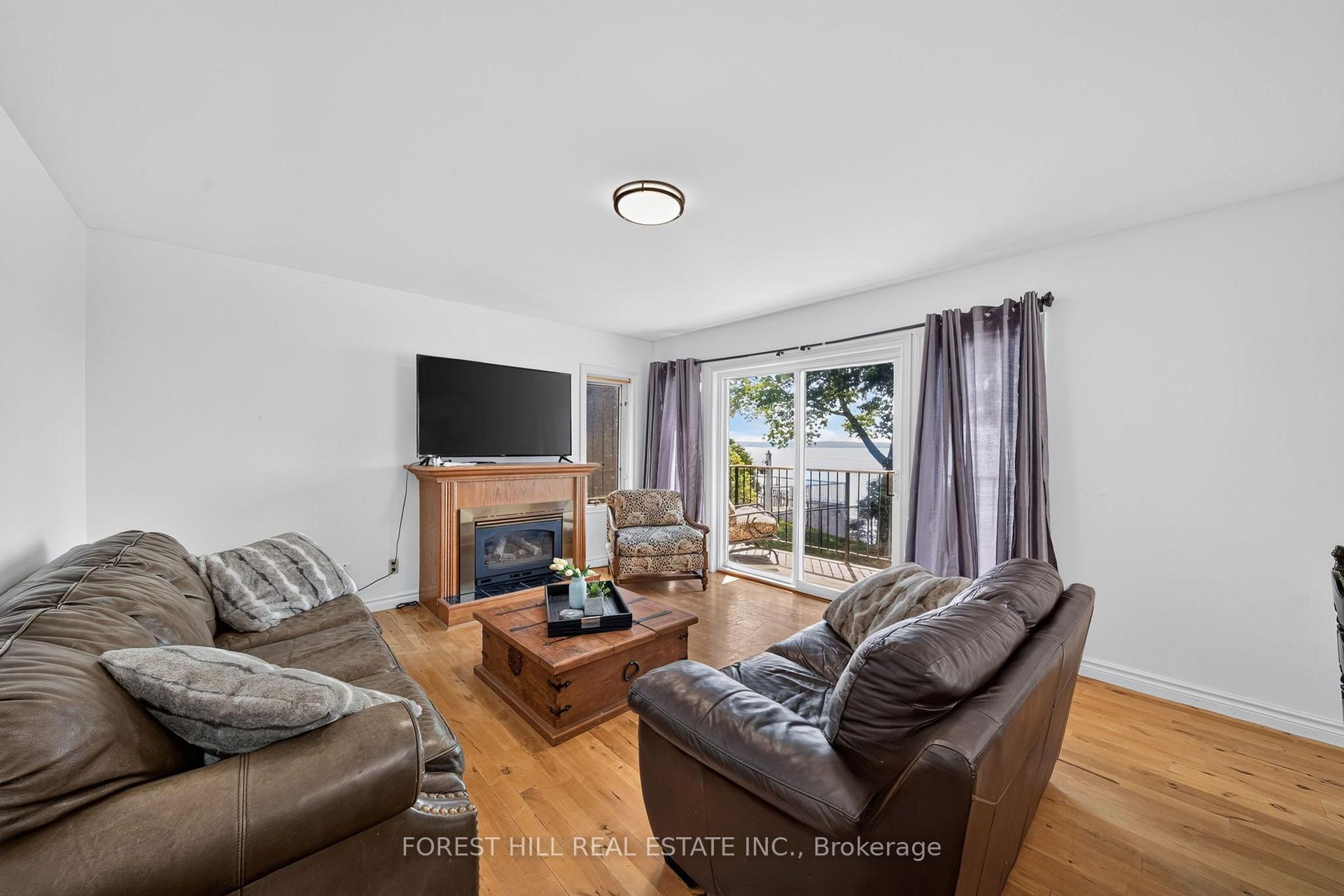 Photo 4 of 2999 Lakeside Drive, Severn, Washago — HOMEH