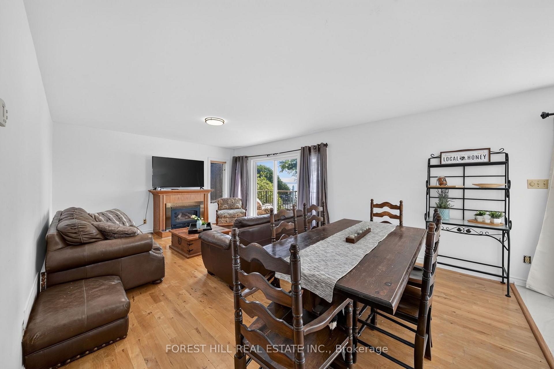 Photo 6 of 2999 Lakeside Drive, Severn, Washago — HOMEH