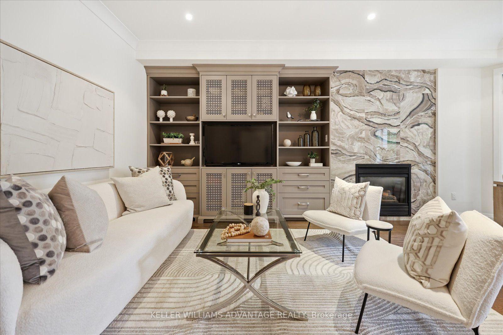 Photo 5 of 128 Boardwalk Drive, Toronto, The Beaches — HOMEH