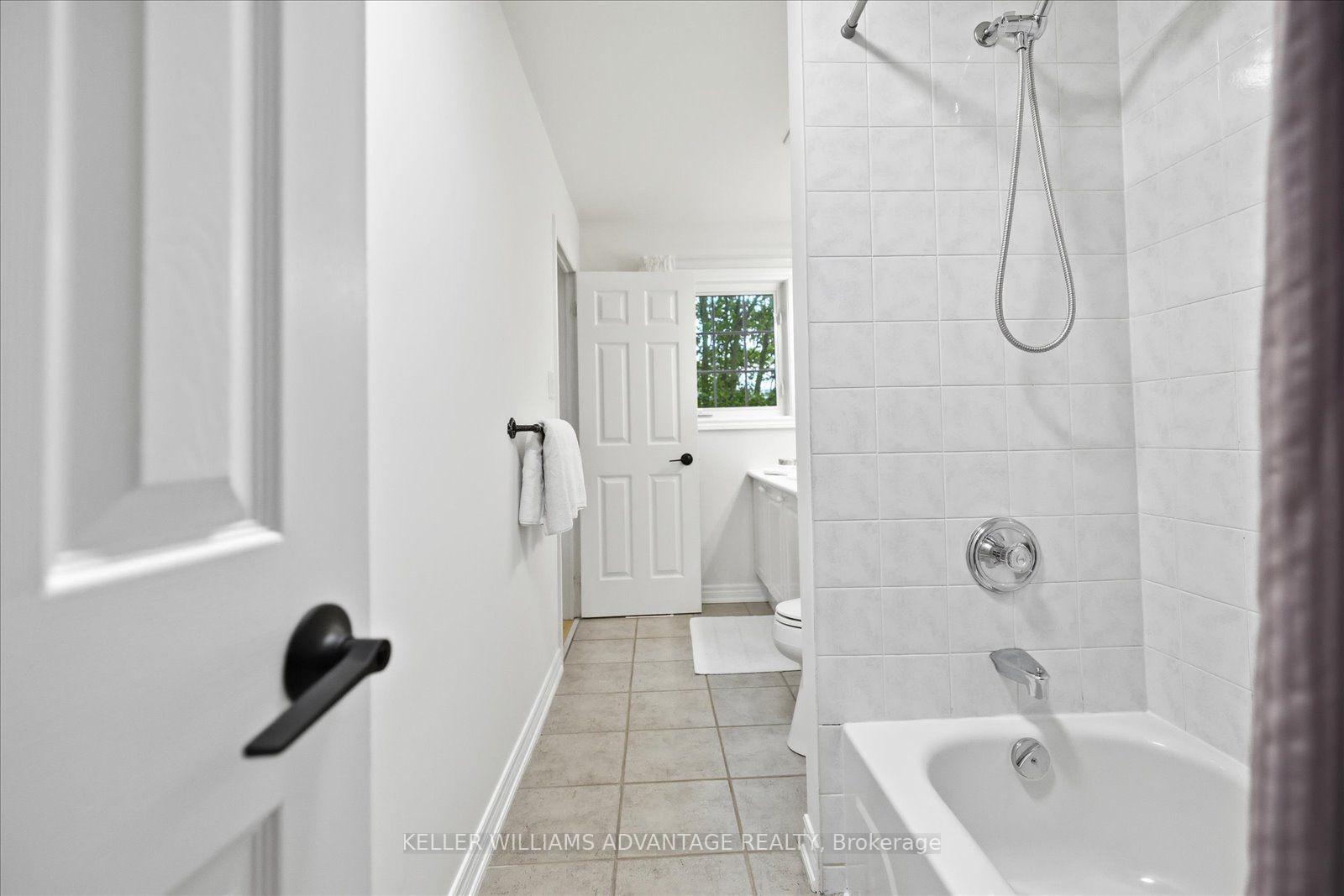 Photo 17 of 128 Boardwalk Drive, Toronto, The Beaches — HOMEH