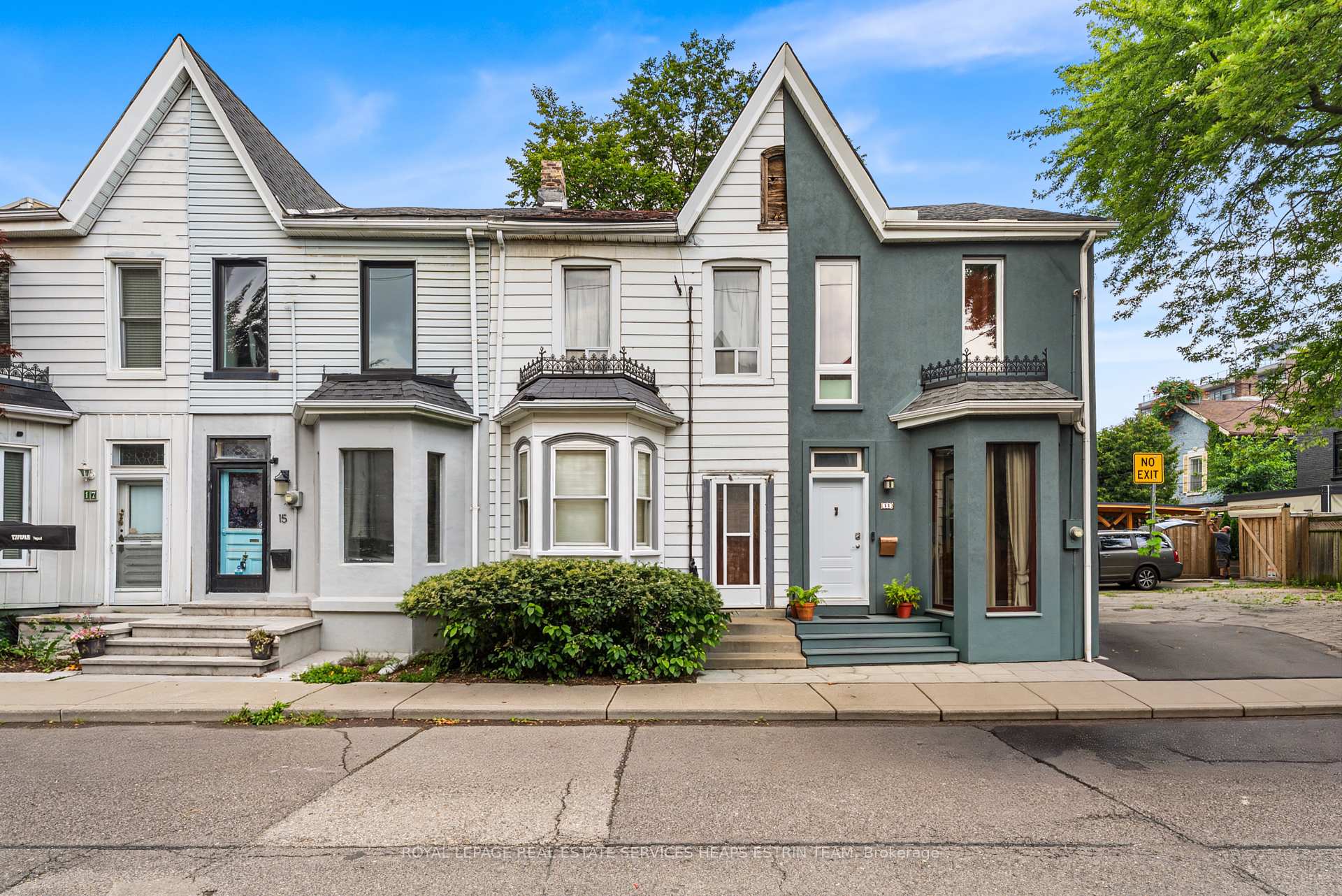Photo 2 of 13 Bright Street, Toronto, Moss Park — HOMEH