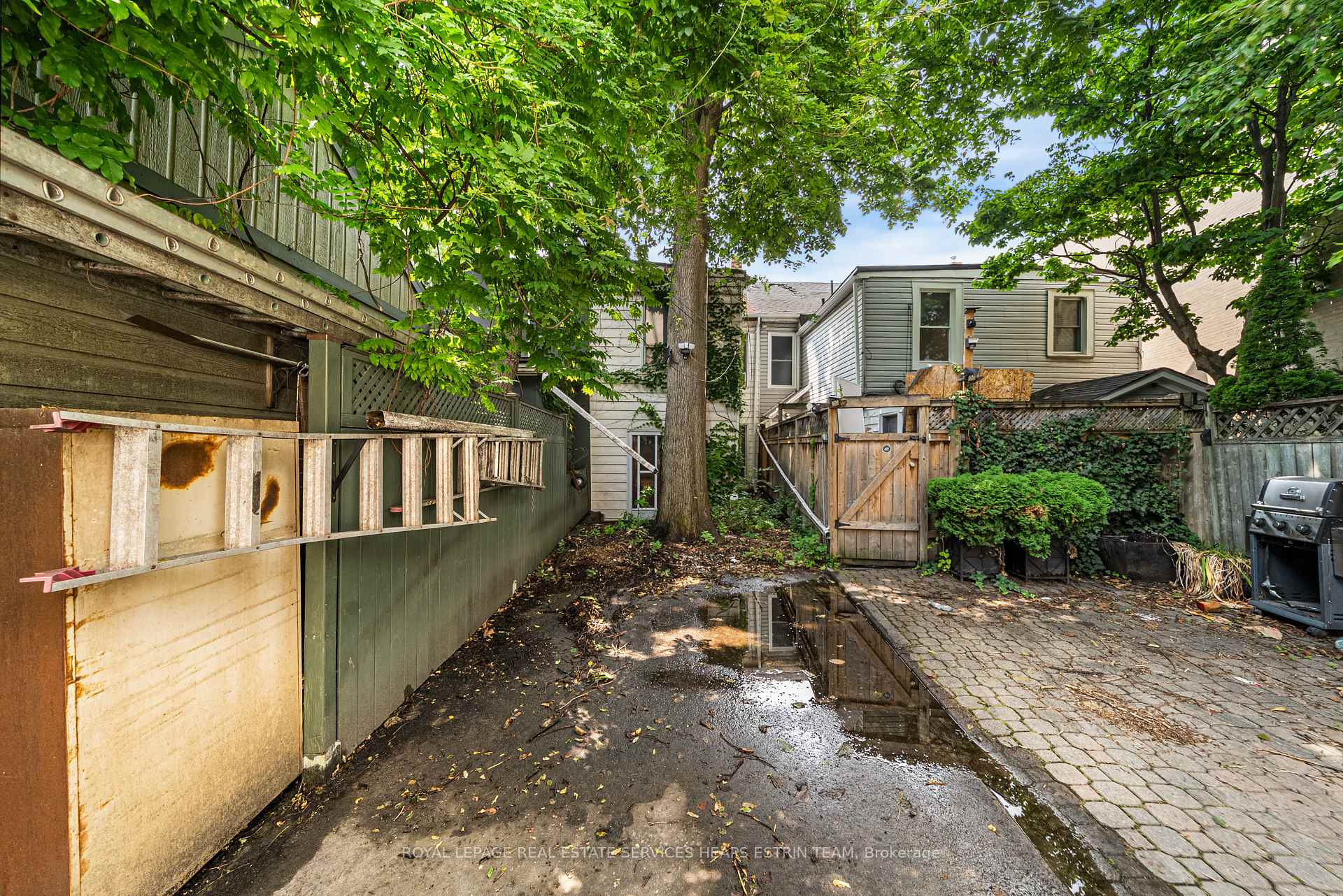 Photo 6 of 13 Bright Street, Toronto, Moss Park — HOMEH