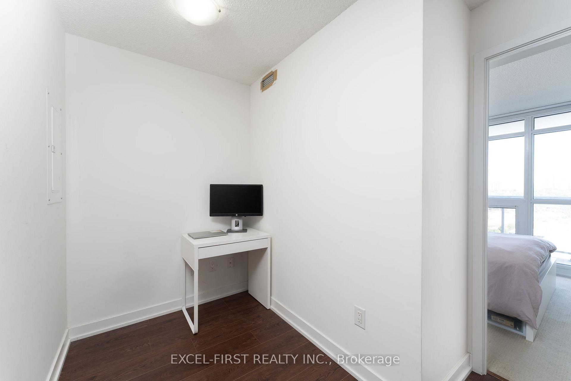 Photo 14 of Unit 903, 121 Mcmahon Drive E, North York, Bayview Village — HOMEH