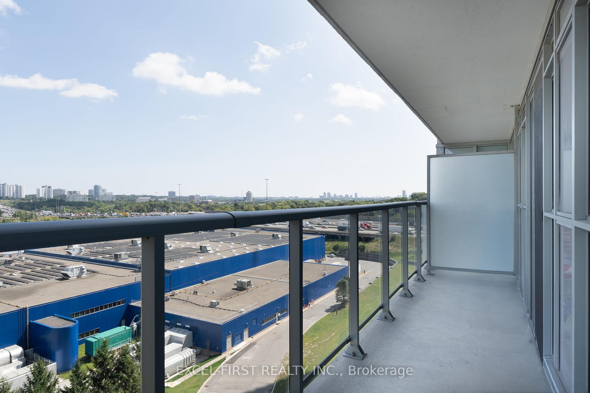 Photo 17 of Unit 903, 121 Mcmahon Drive E, North York, Bayview Village — HOMEH