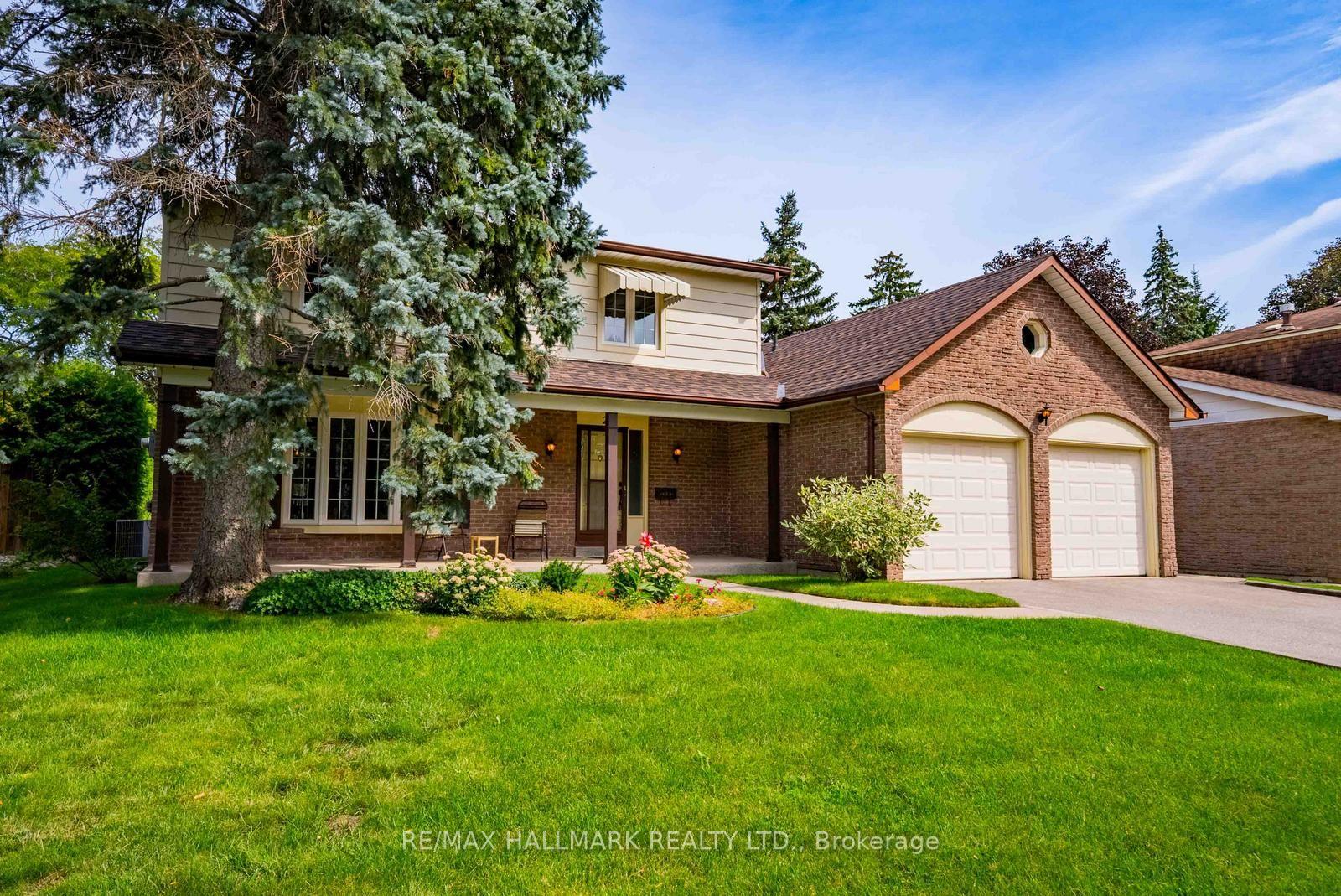 Photo 2 of 27 Sir Gawaine Place, Markham, Markham Village — HOMEH