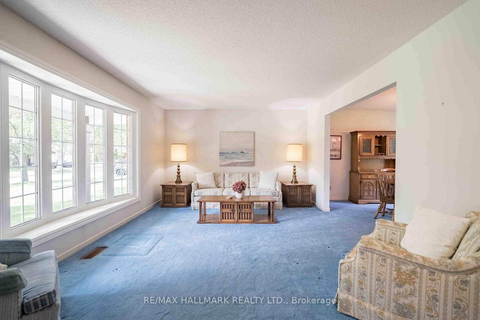Photo 10 of 27 Sir Gawaine Place, Markham, Markham Village — HOMEH