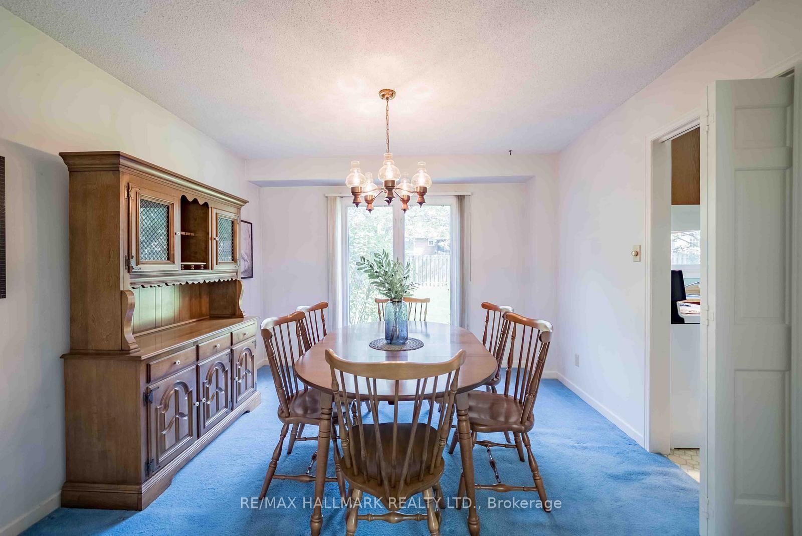 Photo 12 of 27 Sir Gawaine Place, Markham, Markham Village — HOMEH