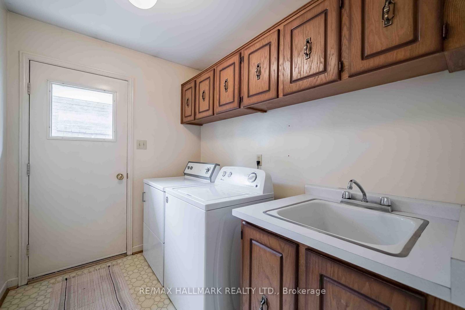 Photo 18 of 27 Sir Gawaine Place, Markham, Markham Village — HOMEH