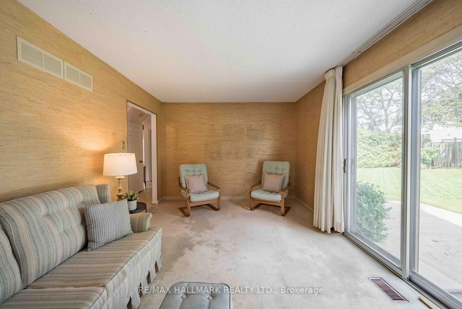 Photo 21 of 27 Sir Gawaine Place, Markham, Markham Village — HOMEH