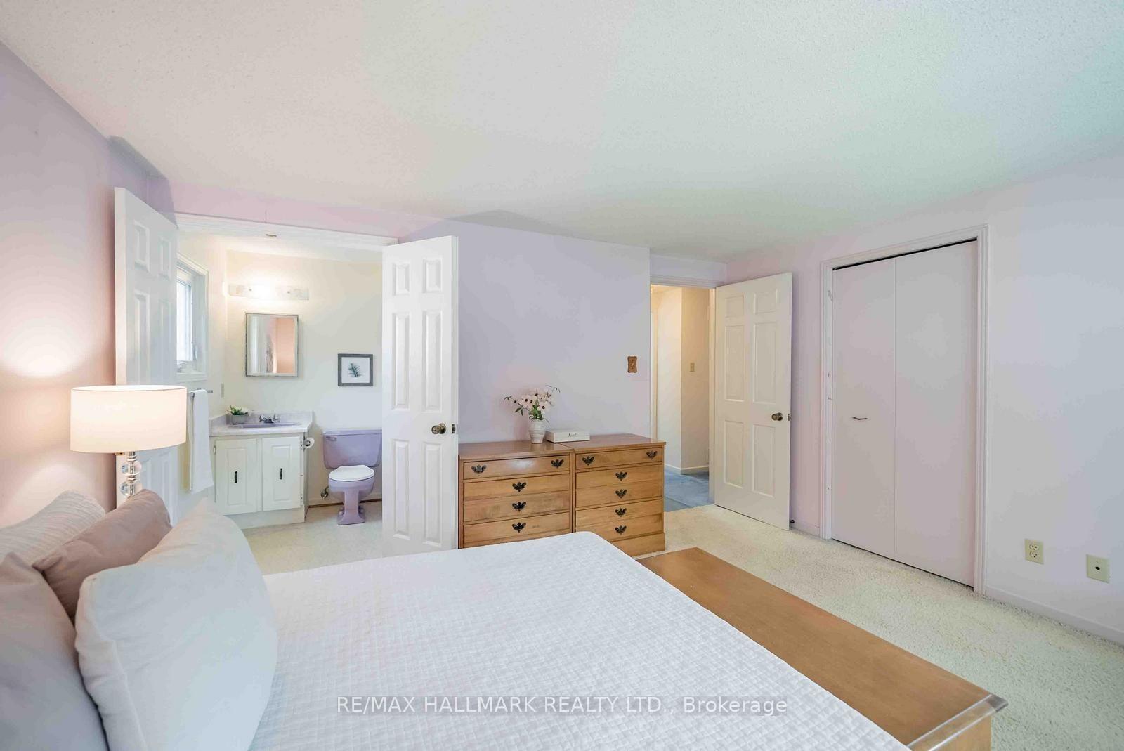 Photo 24 of 27 Sir Gawaine Place, Markham, Markham Village — HOMEH