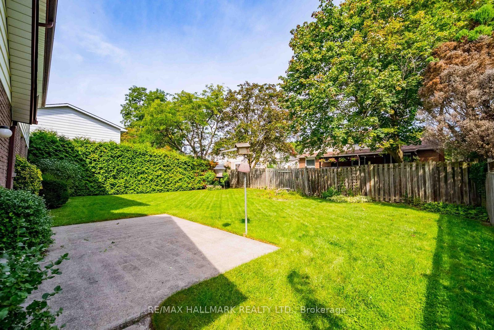 Photo 36 of 27 Sir Gawaine Place, Markham, Markham Village — HOMEH
