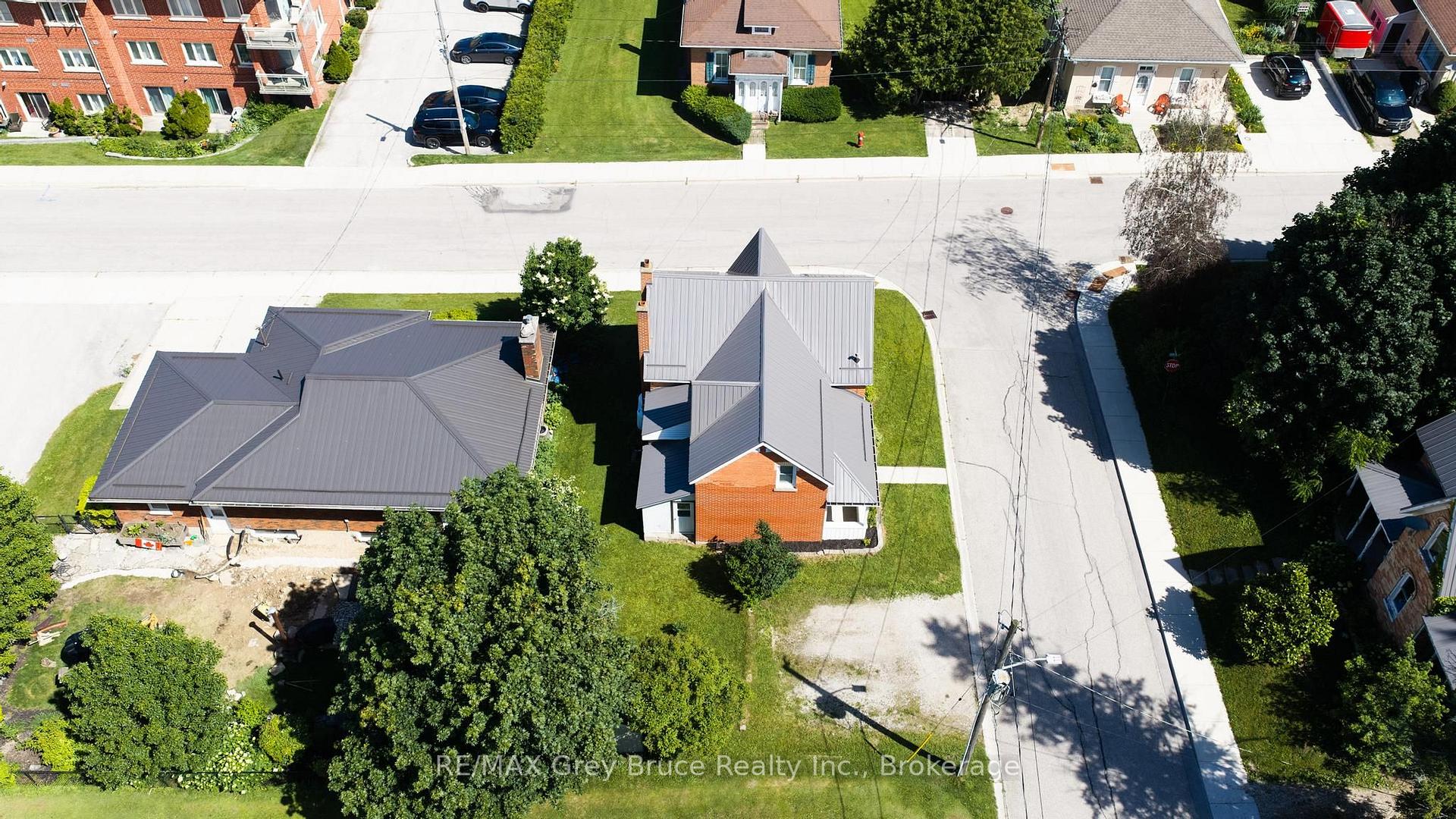 Photo 3 of 53 3rd Street S, Arran-Elderslie — HOMEH