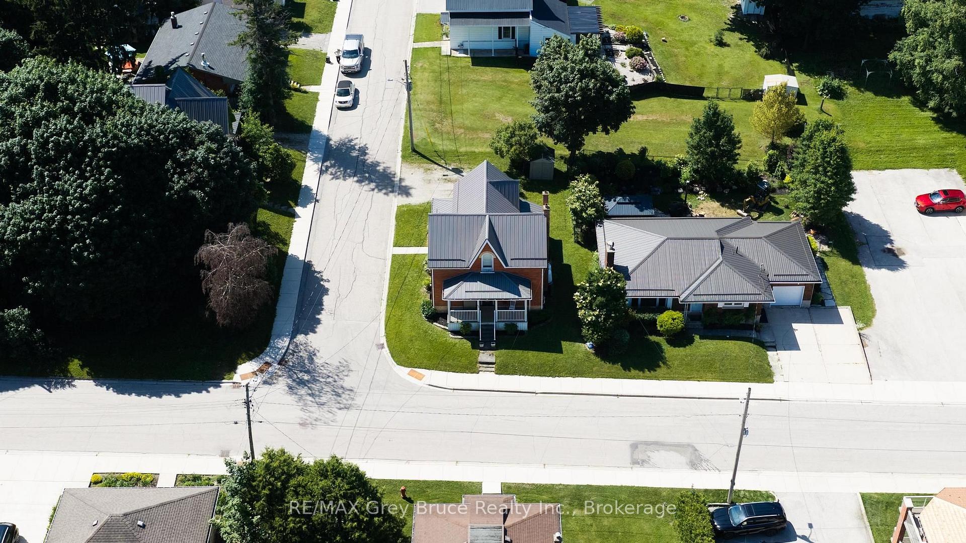 Photo 6 of 53 3rd Street S, Arran-Elderslie — HOMEH