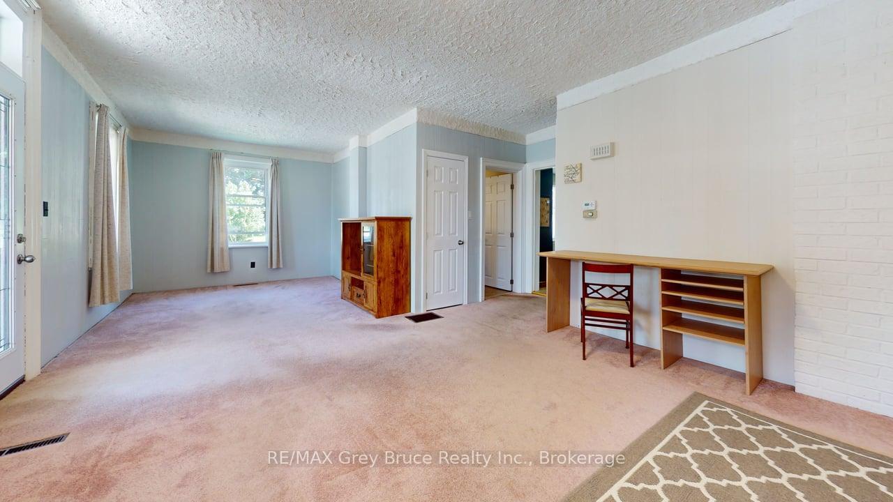 Photo 13 of 53 3rd Street S, Arran-Elderslie — HOMEH