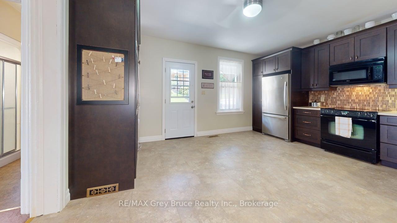 Photo 20 of 53 3rd Street S, Arran-Elderslie — HOMEH