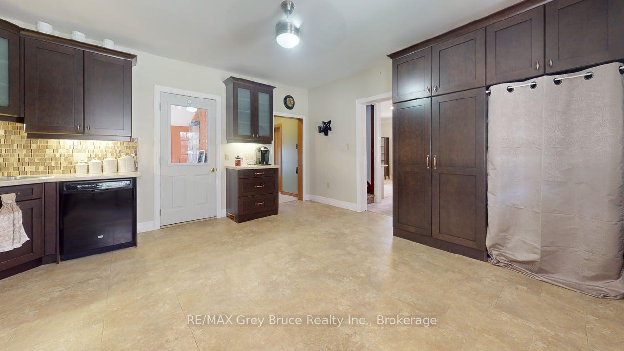 Photo 21 of 53 3rd Street S, Arran-Elderslie — HOMEH