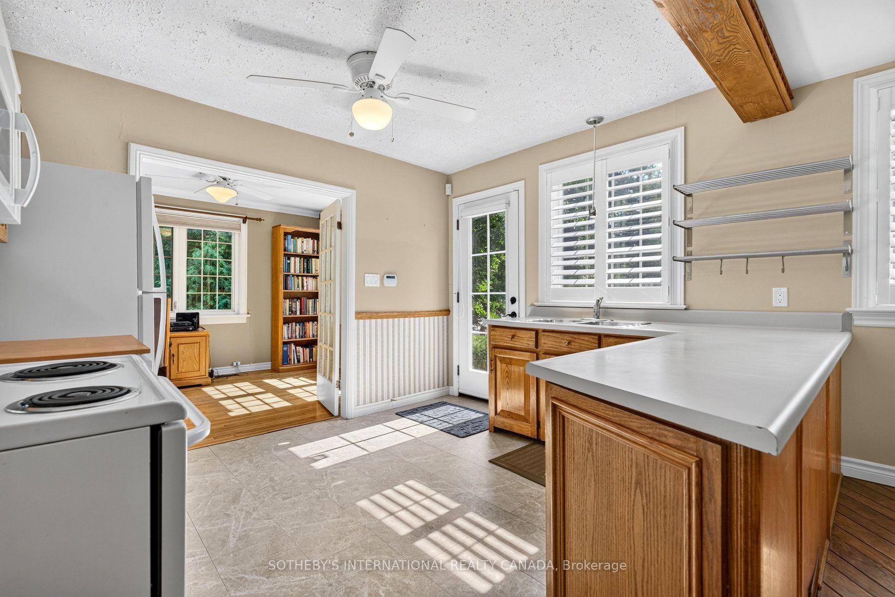 Photo 5 of 1375 Caroline Street, Burlington, Brant — HOMEH