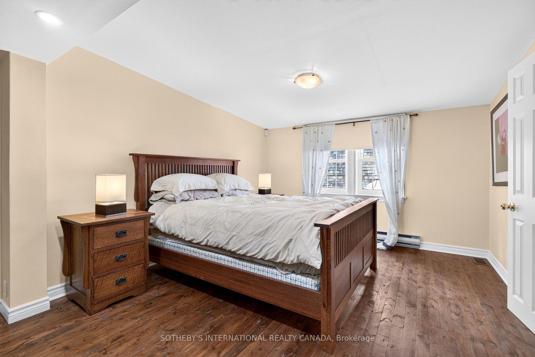 Photo 16 of 1375 Caroline Street, Burlington, Brant — HOMEH