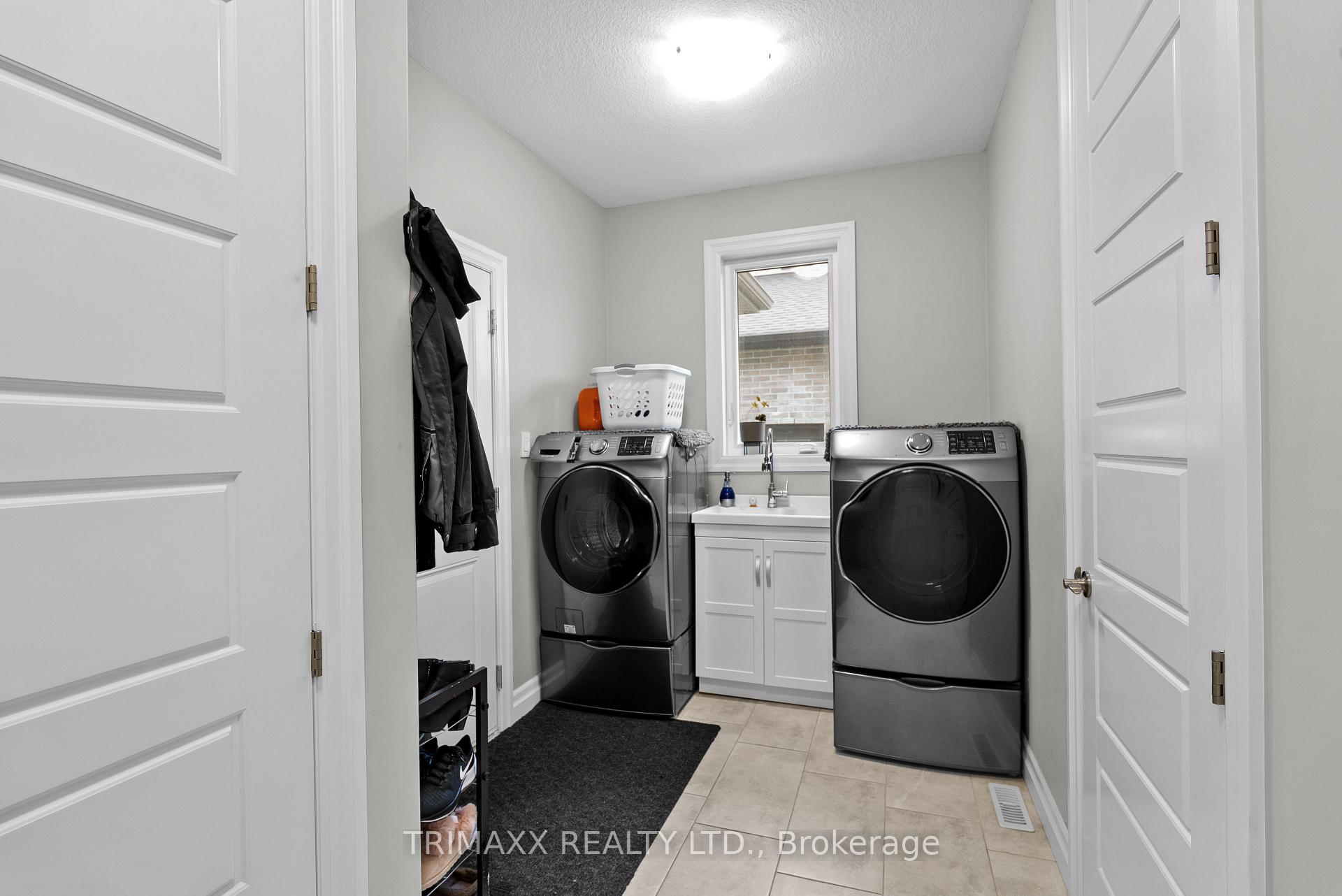 Photo 13 of 31 Thames Springs Crescent, Zorra, Thamesford — HOMEH
