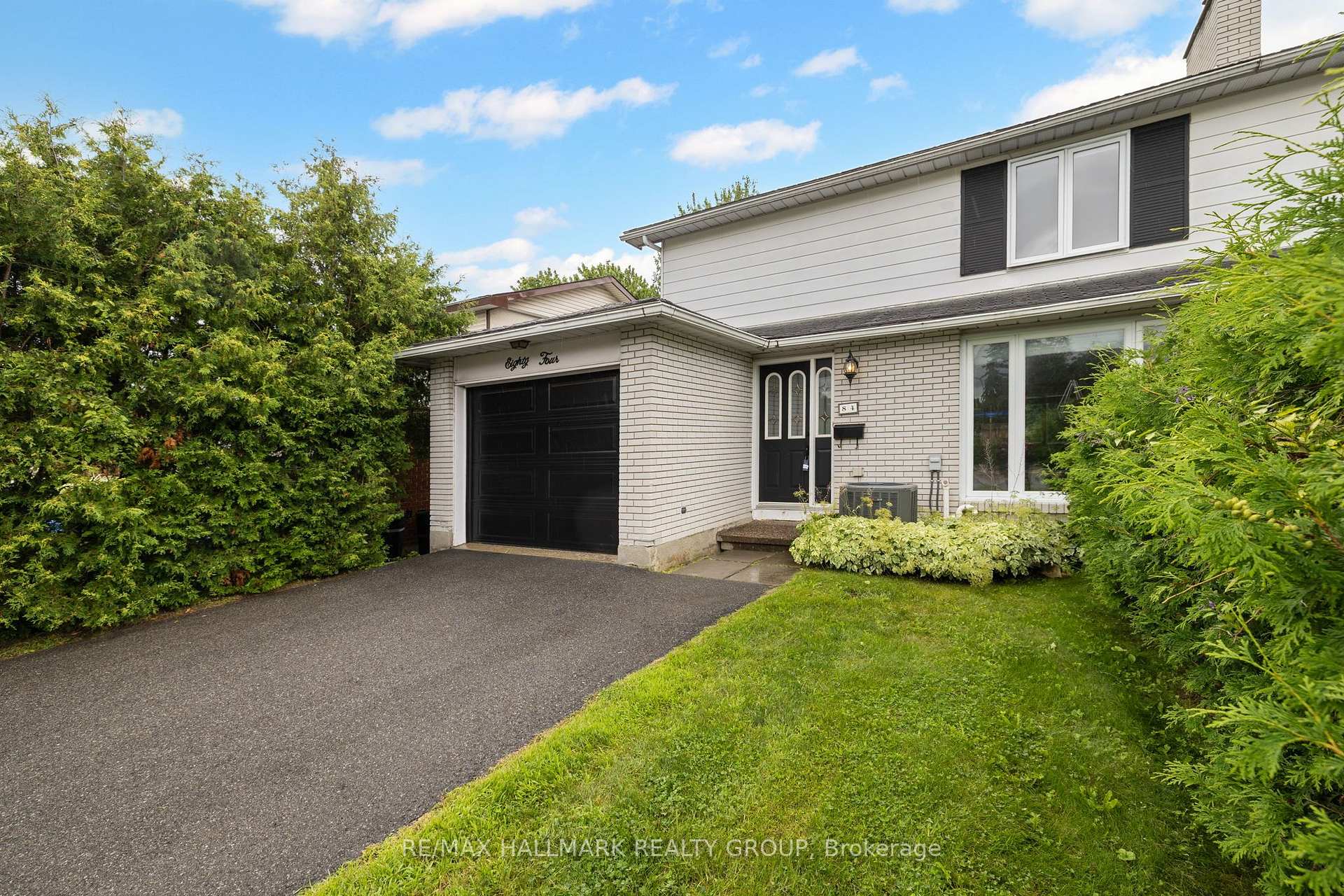 Photo 2 of 84 Chesterton Drive, Ottawa, Borden Farm/Stewart Farm/Carleton Heights/Parkwood Hills — HOMEH