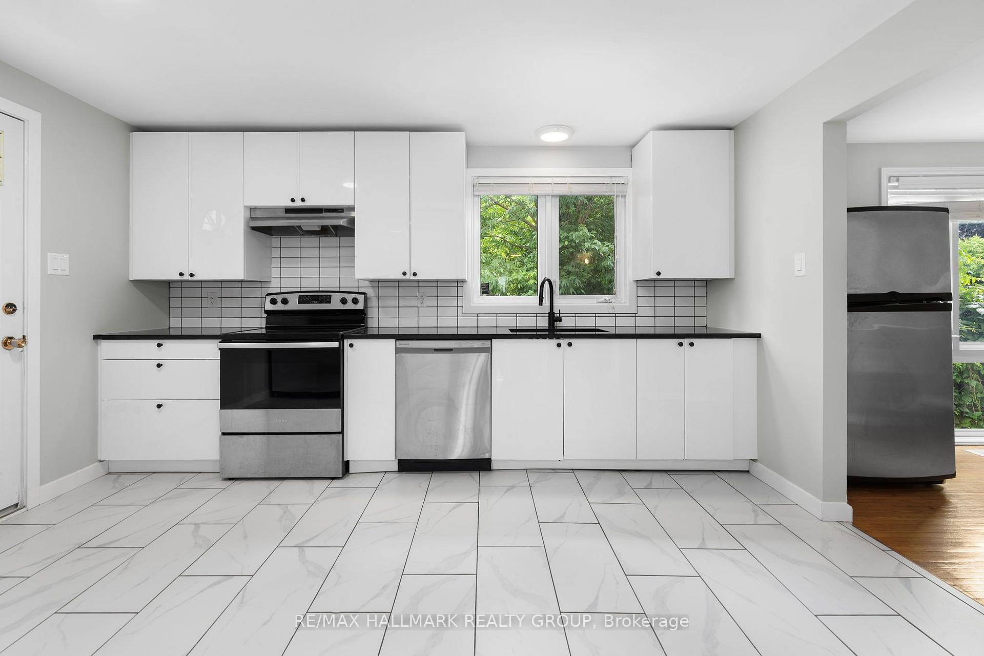 Photo 14 of 84 Chesterton Drive, Ottawa, Borden Farm/Stewart Farm/Carleton Heights/Parkwood Hills — HOMEH