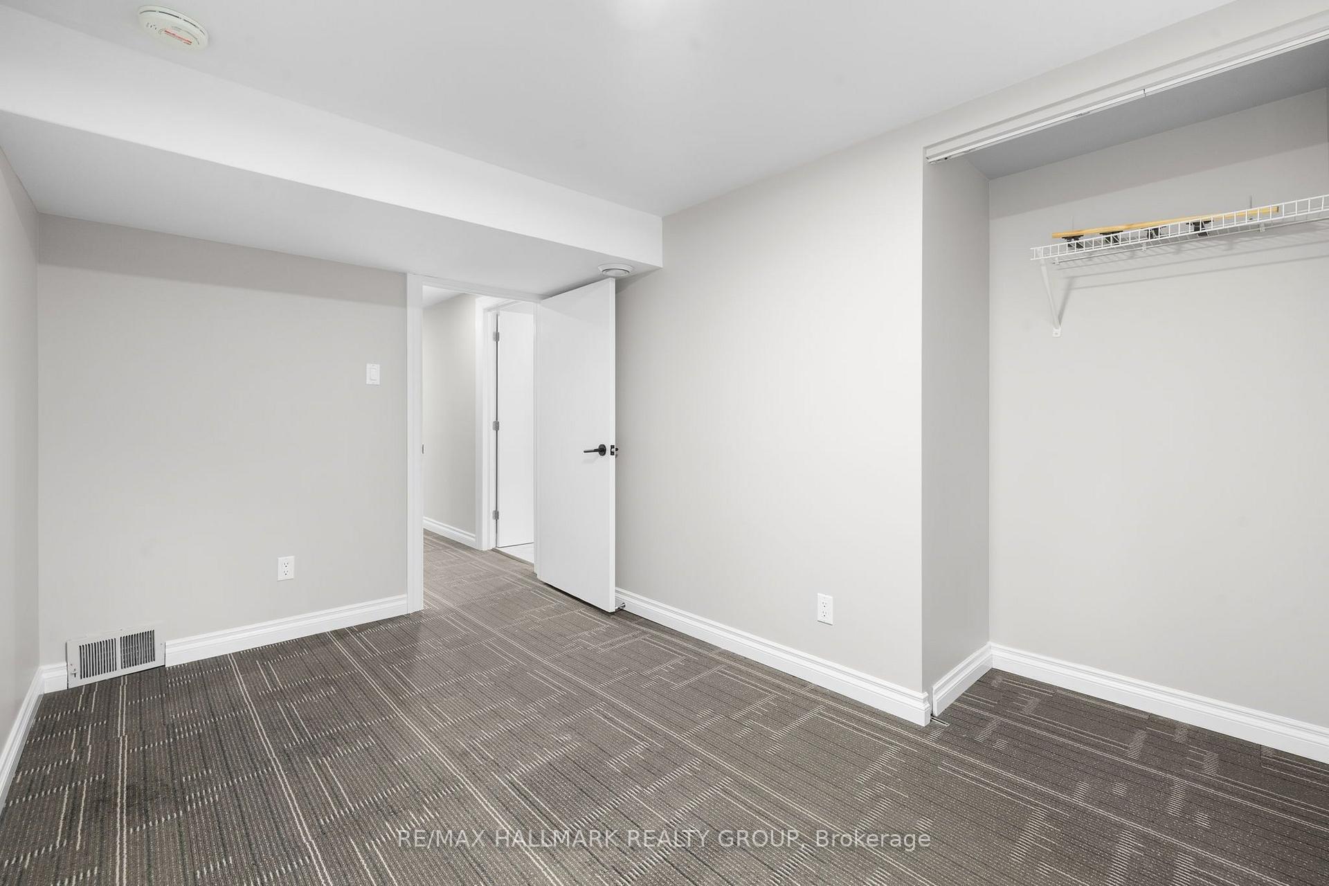 Photo 32 of 84 Chesterton Drive, Ottawa, Borden Farm/Stewart Farm/Carleton Heights/Parkwood Hills — HOMEH