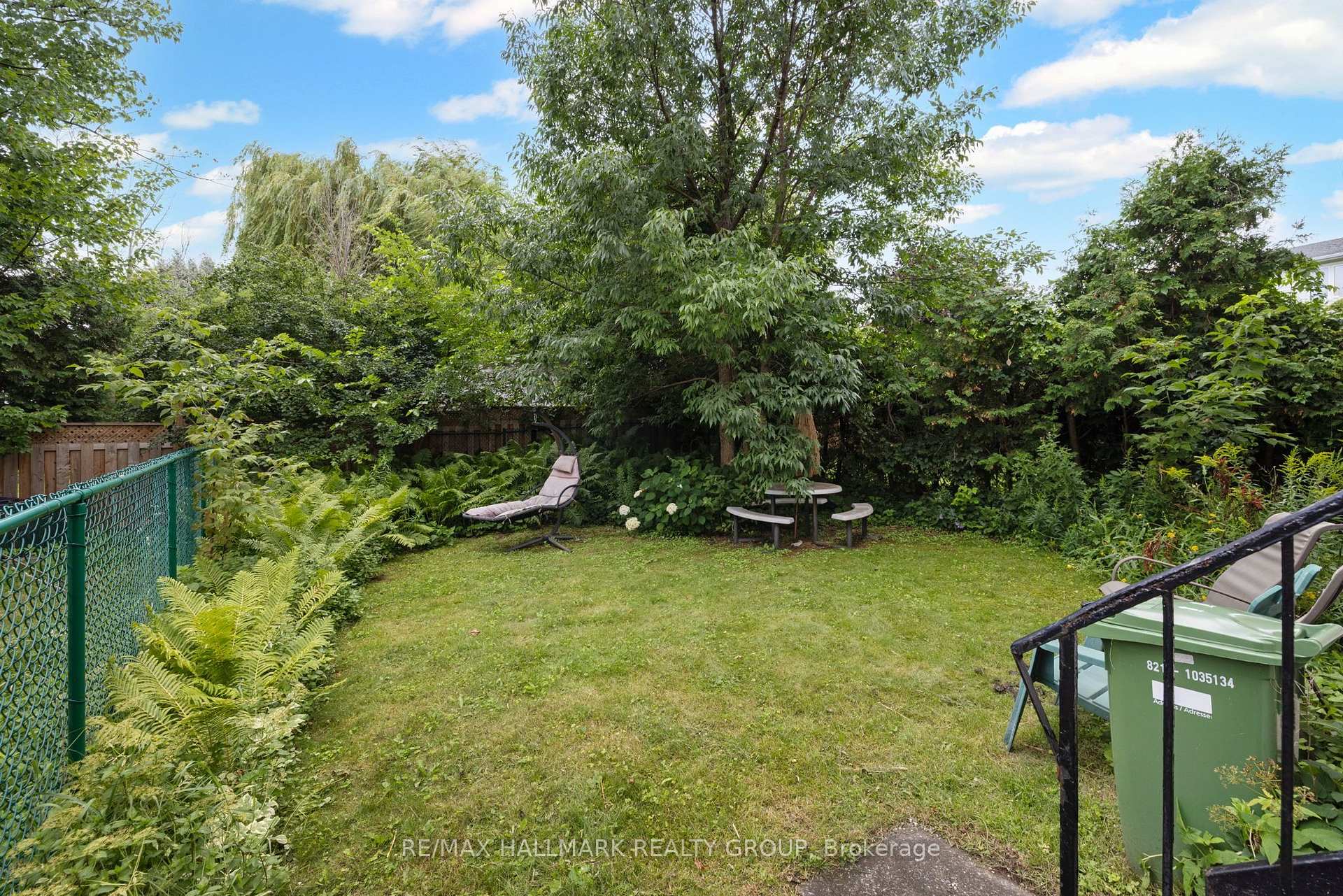 Photo 36 of 84 Chesterton Drive, Ottawa, Borden Farm/Stewart Farm/Carleton Heights/Parkwood Hills — HOMEH