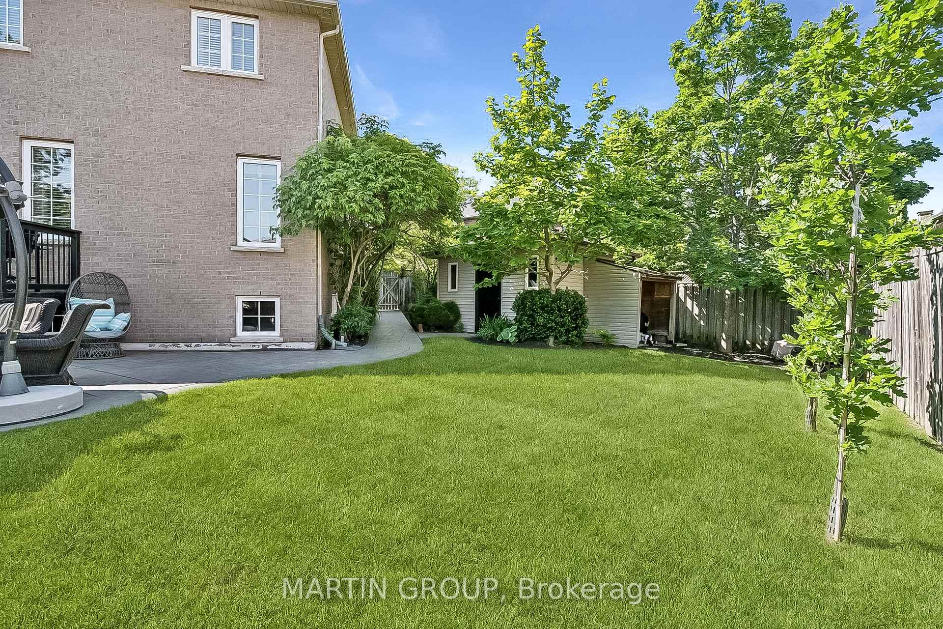 Photo 9 of 2283 Briargrove Circle, Oakville, Westmount — HOMEH
